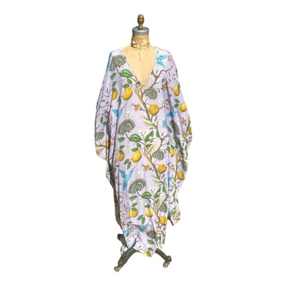 Nicoblu Flora Kaftan Lavender Hummingbird Print Plus Size Beach Swim Cover Up - Picture 3 of 11